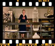 خانم گرونر: نه تو فروشگاه نداریم می تونم براتون سفارش بدم.