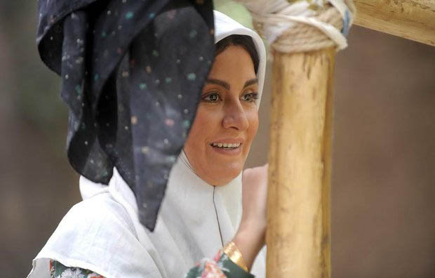 مریلا زارعی در شیار 143