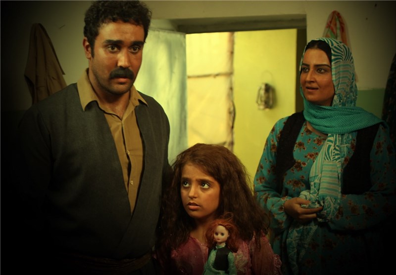 نمایی از فیلم عاشق ها ایستاده می میرند