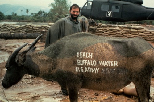 کاپولا سرصحنه اینک آخرالزمان