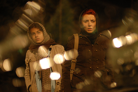 لیلا حاتمی و سارینا فرهادی در فیلم جدایی نادر از سیمین