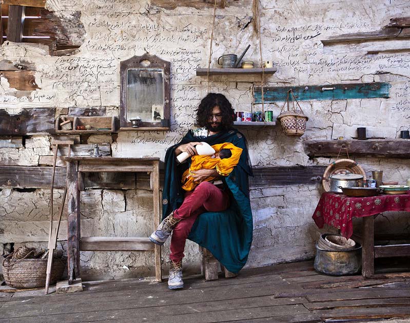 اژدها وارد می شود ساخته مانی حقیقی