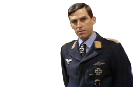 سرگرد راینهارت در ارتش سری. از معروفترین نقش های کاملی