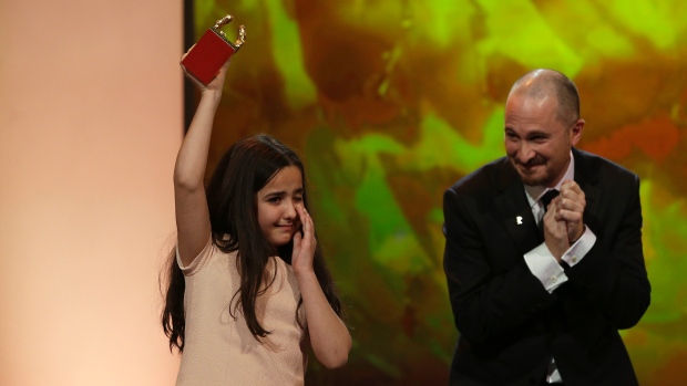 اهدای جایزه به فیلم تاکسی ساخته جعفر پناهی