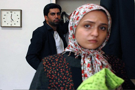 نمایی از فیلم اشیاء از آنچه در آینه می بینید به شما نزدیکترند