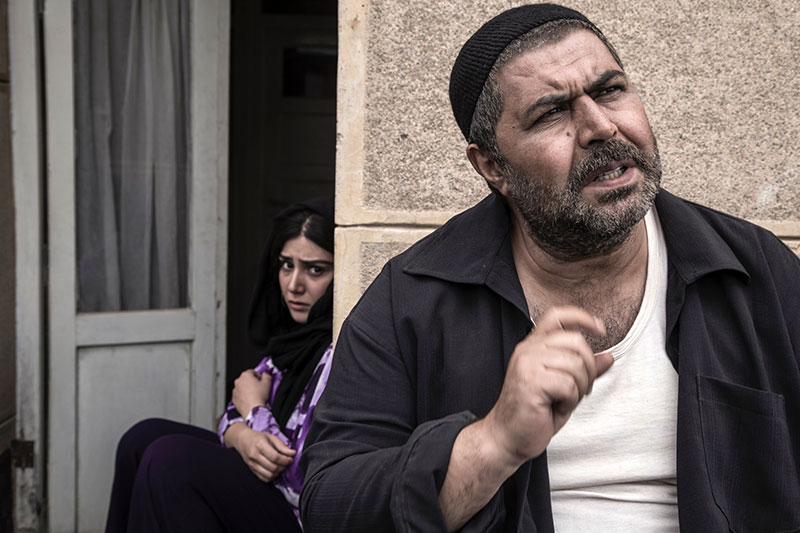 فرهاد اصلانی و باران کوثری در کوچه بی نام