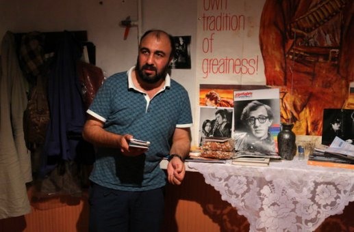 نمایی از فیلم رد کارپت