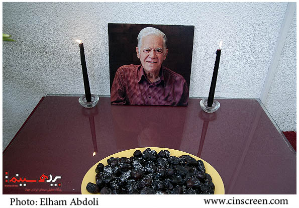 مراسم تشیع پیکر احمد رسول زاده. عکس از الهام عبدلی. سایت پرده سینما