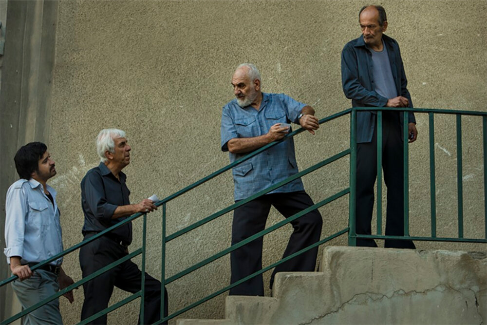 هنگام مراحل فنی پایانی فیلم «جنایت بی‌دقت» فرصتی پیدا نشد که بتوانم فیلم را با مخاطب و یا مخاطب آزمایشی در ایران ببینم، فقط بچه‌هایی که کارهای فنی فیلم را انجام می‌دادند، فیلم را دیده بودند و با آنها تجربه مشترک تماشای فیلم را داشتم و همانطور که می‌دانید چنین تجربه‌هایی خیلی نمی‌تواند تجربه‌های دقیقی برای ارزیابی کار باشد. به این دلیل که کسانی که کارهای فنی فیلم را انجام می‌دهند، به هر حال بریده‌بریده و مرتبط با حوزه فعالیت خود بخش‌هایی از کار را دیده‌اند.   