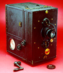 دوربین شماره 1. نخستین دوربین تکنی کالر تاریخ سینما