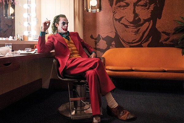  جوکر از ماتریکس؛ بارگذاری مجدد با فروش ۷۳۸.۶ میلیون دلار در سال ۲۰۰۳، آن با فروش ۶۹۷ میلیون دلاری در سال ۲۰۱۷ و مصایب مسیح با فروش ۶۲۲.۳ میلیون دلاری در سال ۲۰۰۳ نیز بالاتر قرار گرفته است.