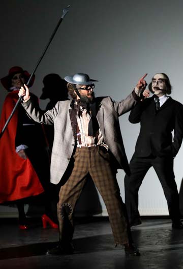 نمایش ازدواج آقای میسی سیپی