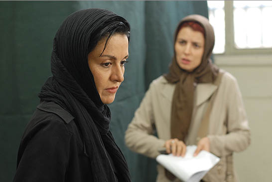 لیلا حاتمی و مریلا زارعی در فیلم جدایی نادر از سیمین