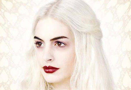 آن هاتاوی در فیلم آلیس در سرزمین عجایب