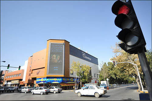 سینما دیاموند (هویزه) بازسازی شده. عکس از خبرگزاری مهر