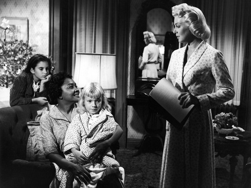 خوانیتا مور و لانا ترنر در فیلم تقلید زندگی