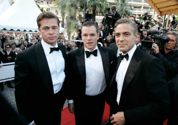 از راست: جرج کلونی، مت دیمون و براد پیت. از کمک کنندگان به زلزله هایتی