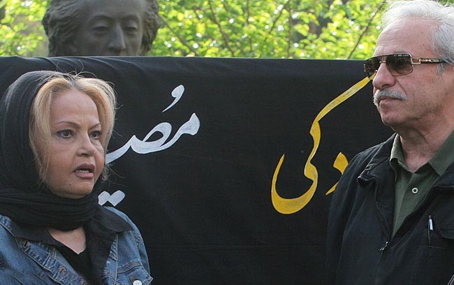 قول‌ها به ثریا حکمت برای حل مشکل‌اش...