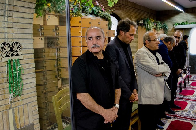 انتقاد پرویز پرستویی از حاضران در مراسم تشییع داود رشیدی