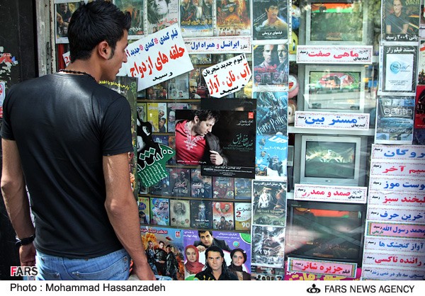 زم: شبكه قاچاق در دفاتر سینمایی و مؤسسات ویدئویی نیروی نفوذی دارد 