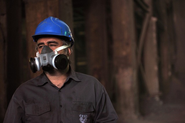 کارت دعوت جشنواره فیلم لس آنجلس برای «شیار ۱۴۳»