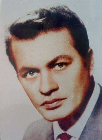 بوتیمار در فیلم ایرج قادری بازی می‌‌كند 